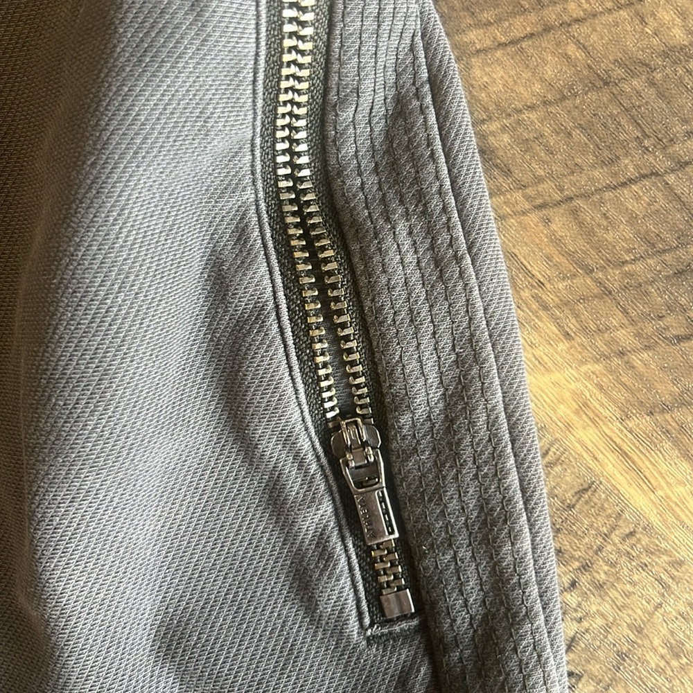 Athleta Faralon shorts - Picture 3 of 6